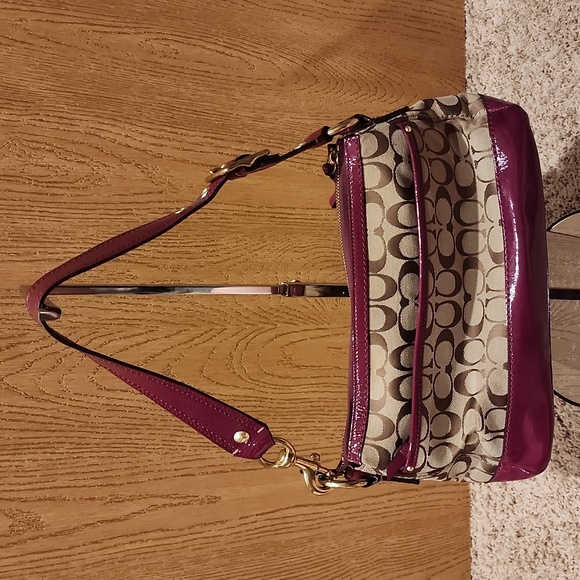 COPY - GUC Coach Legacy Purple Leather Monogram Canvas Shoulder Bag - Picture 9 of 14